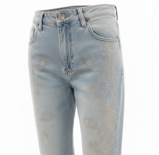 👖 DAMEN JEANS HELLBLAU MIT FILIGRANEM STRASS-BLUMENMUSTER