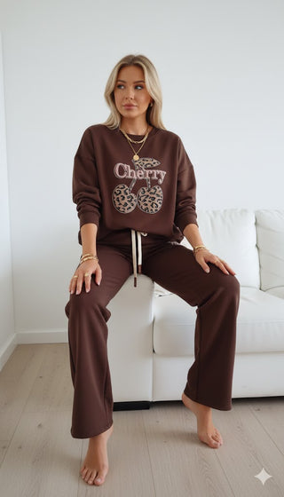 🍒 ZWEITEILIGES SET IN SCHOKOBRAUN MIT KIRSCHENPRINT