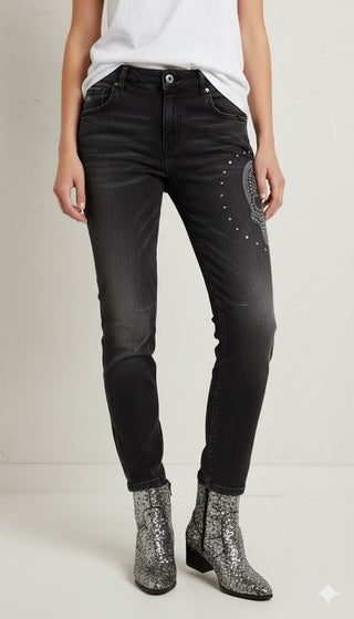 👖 S. WOMAN JEANS UNISEX SCHWARZ MIT SKULL-DETAILS & AUSWASCHUNGEN