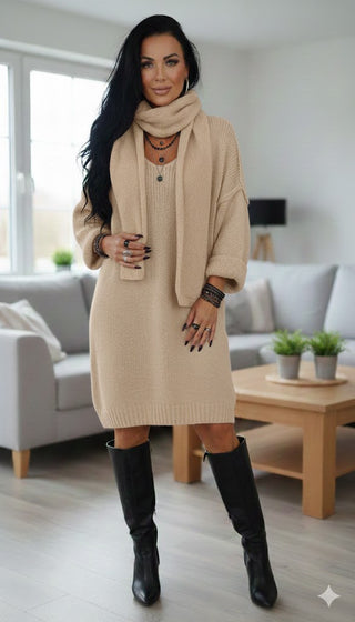 🍦 STRICKKLEID IN HELLEM BEIGE MIT V-AUSSCHNITT UND PASSENDEM SCHAL