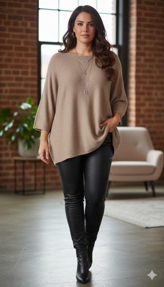 🧥 WEICHER STRICKPULLI „CURVY-STYLE“ – BEIGE-BRAUN