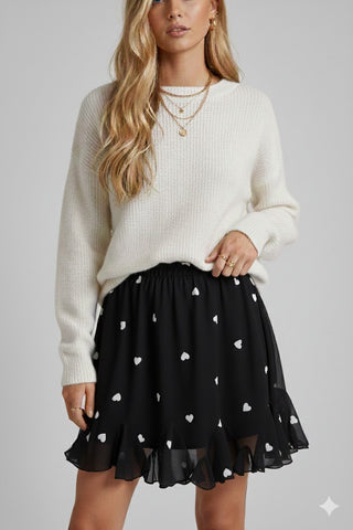 🖤 STUFIGER DOPPELLAGIGER ROCK IN SCHWARZ MIT WEISSEN HERZCHEN