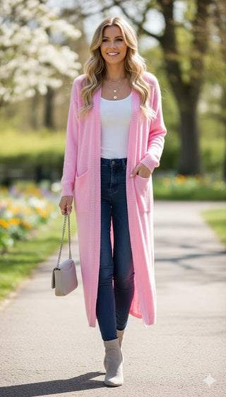 🌸 LANGER STRICKMANTEL IN BABYROSA MIT AUFGESETZTEN TASCHEN