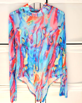 Transparenter Body in Blau-Rosa-Pink-Tönen mit Batik-Einfärbung – zwei Größen
