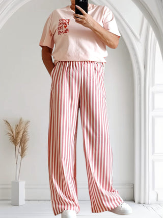💗 Rosa T-Shirt mit „More Amor / Por Favor“-Print – Größe L (tragbar von 36 bis 44)