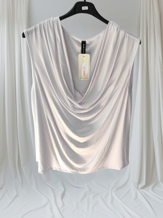 Carmen-Top mit Wasserfallausschnitt – in Schwarz, Weiß & Beige