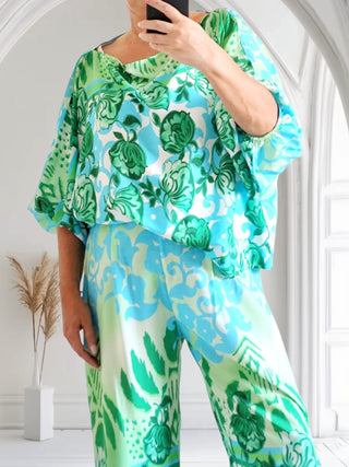 Zweiteiliges Set – Bluse & Hose geblümt Türkis & Grüntönen TU Größe 36 bis 42