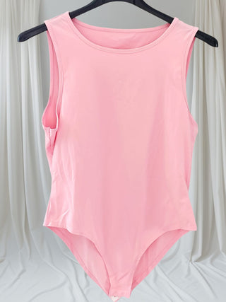Body mit Druckknöpfen – Erhältlich in Schwarz, Weiß und Rosa 36-44