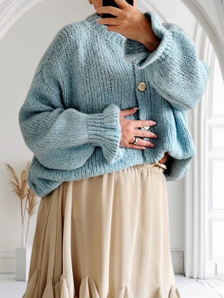 💙 Oversize-Cardigan in Hellblau mit Tulpenkragen – tragbar von Größe 36 bis 50 #J382
