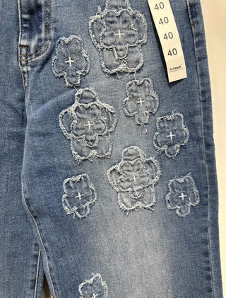 🌸 ROMANTIC DENIM: WIDE LEG JEANS MIT BLUMEN-APPLIKATIONEN
